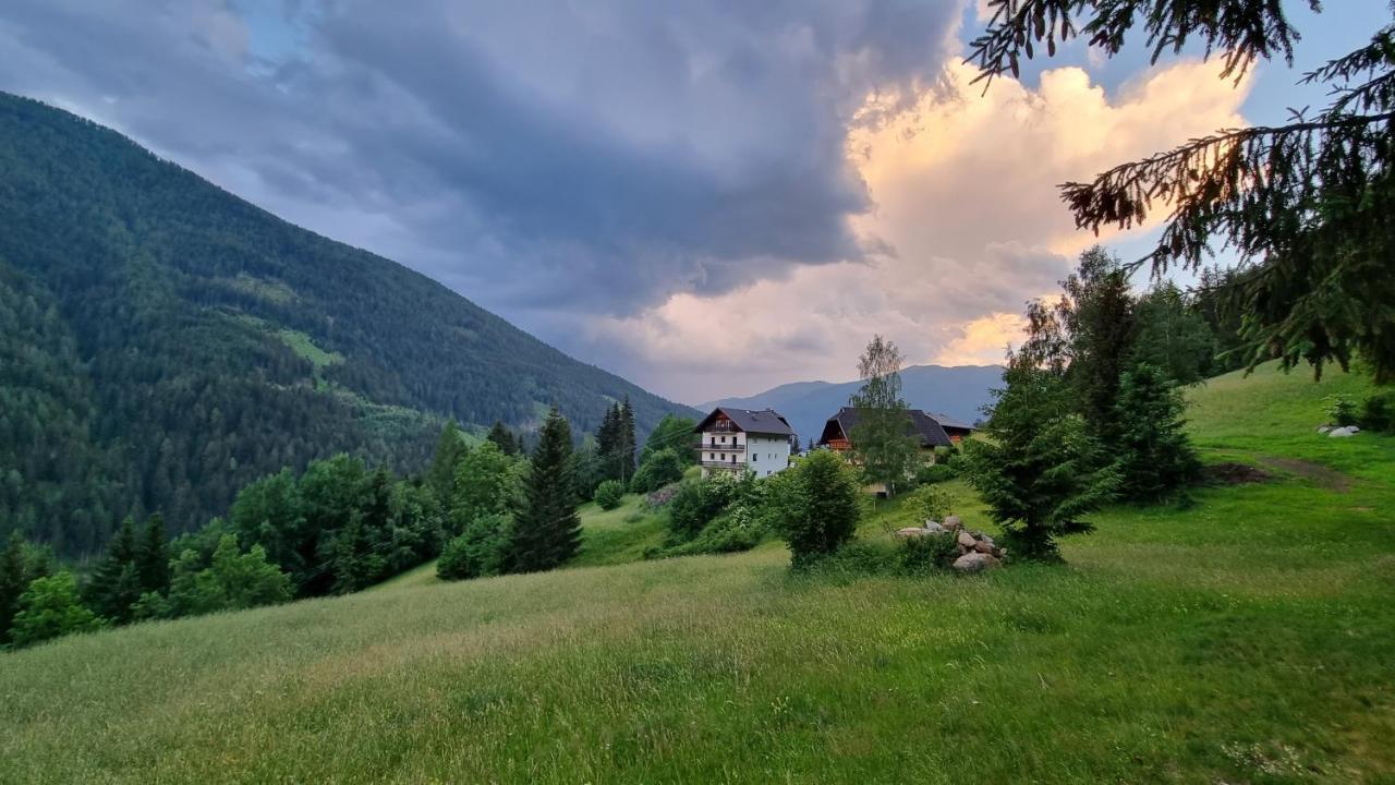 Ferienwohnungen Rabensteiner Bad Kleinkirchheim Bagian luar foto